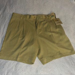 Tommy Bahama Card Shark 100% Silk Khaki Shorts Mens  Size 34. NWT.